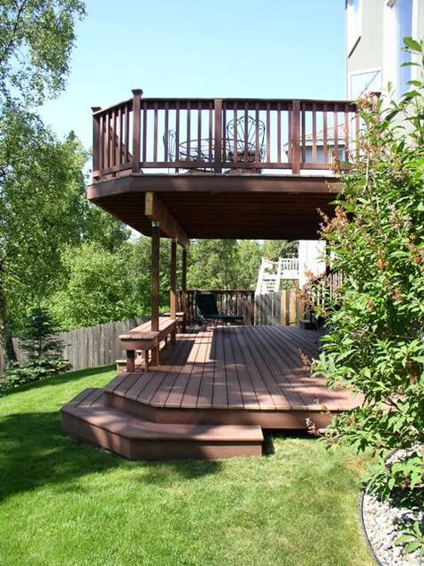 Deck design ideas trex cedar hardwood Alaskan0114 by alaskatreeline, via Flickr Ideas Terraza, Deck Design Ideas, Patio Deck Designs, Wooden Deck, Deck Stairs, Trex Deck, Big Lake, Real Estat, Casas Coloniales