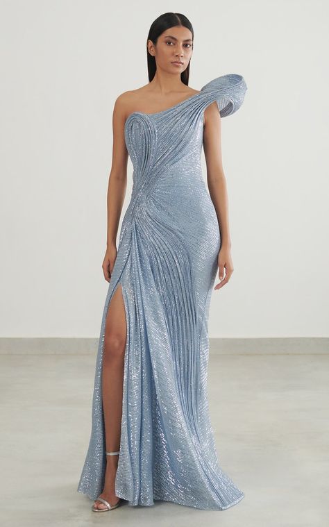 Drape Saree Gowns, Gaurav Gupta Gowns, Long Blouse Designs, Sequined Gown, Gaurav Gupta, Pre Fall 2023, Gown Party Wear, Prom Dresses For Teens, Pageant Gowns