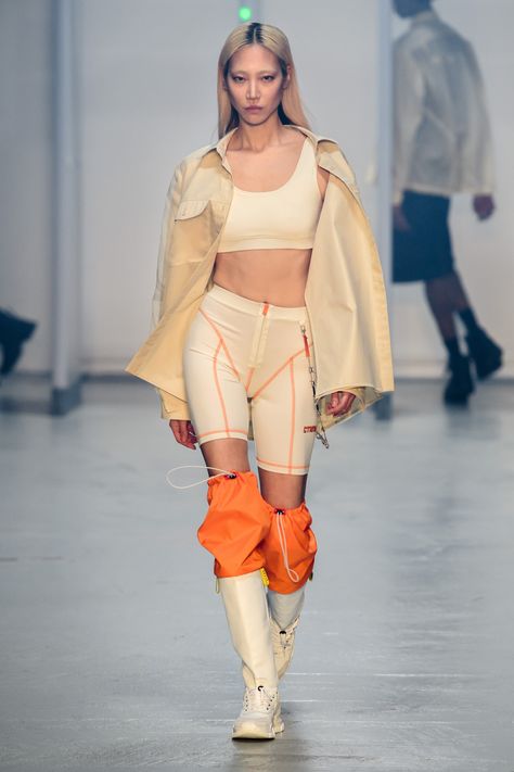 Heron Preston Fall 2019 Menswear Collection - Vogue Active Wear Runway, High Fashion Athletic Wear, Sportswear Runway, Heron Preston Outfit, Futuristic Athleisure, Futuristic Sportswear, Sport Fashion Style, Sports Fashion Design, Womens Sportswear