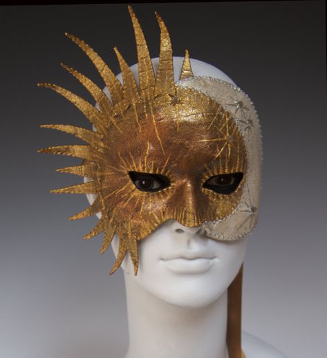 Sun And Moon Mask, Sun Costume, Masquerade Aesthetic, Mascara Papel Mache, Sun Accessories, Star Mask, Moon Mask, Beautiful Masks, Sun Mask