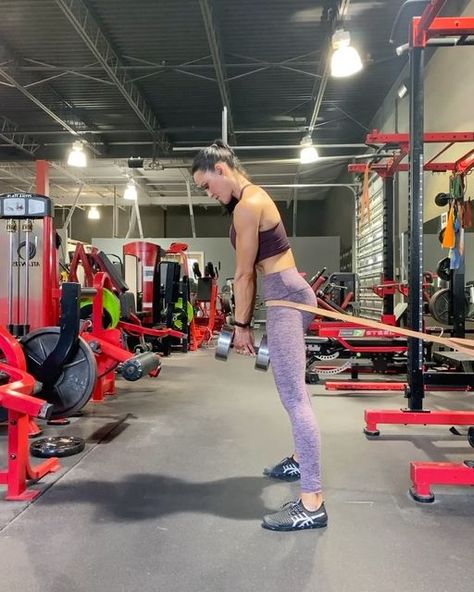 Erin Stern on Instagram: "Current favorite resistance band leg exercise variations: RDLs (Romanian deadlifts) Spanish squat Dumbbell deadlift Front squat Do you want to see tutorials on any of these? All are excellent for building muscle! And if you have knee issues, try the Spanish squats (with no weight at first). This exercise is great for strengthening the muscles around the knee and can improve knee health 💪" Spanish Squats, Dumbbell Deadlift, Knee Health, Erin Stern, Leg Exercise, Band Workouts, Front Squat, Building Muscle, Resistance Band Exercises