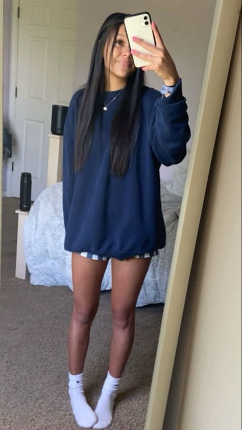 Blue Nike Shorts Outfit, Fall Boxer Short Outfits, Pj Shorts Outfit, Nike Outfits Aesthetic, Nike Cozy Sweatshirt For Loungewear, Cozy Nike Sweats For Fall, Nike Oversized Sweatshirt For Loungewear, Sleep Outfit Aesthetic, Nike Cozy Sweatshirt For Streetwear