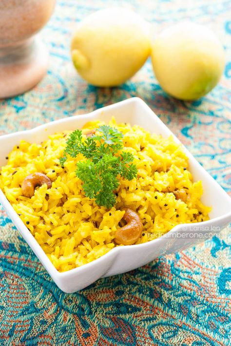 Lemon rice with cashew nuts (Nimbu Chawal) Side Dishes For Fish, Cycling Diet, Lemon Rice, Southern States, Traditional Dishes, Veggie Delight, Carb Cycling, States Of India, Grain Foods