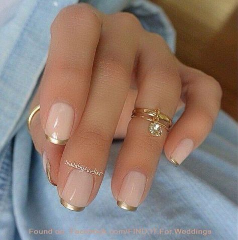 Gold Tip Nails, Simple Elegant Nails, Sophisticated Nails, Unghie Nail Art, French Manicure Designs, French Tip Nail Designs, French Manicure Nails, Stylish Nails Designs, French Nail Art