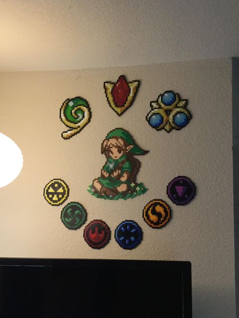 Zelda Bedroom Ideas, Zelda Decorations, Zelda Perler Bead Patterns, Zelda Diy, Zelda Gifts, Perler Bead Mario, Geek Diy, Nerd Crafts, Art Perle