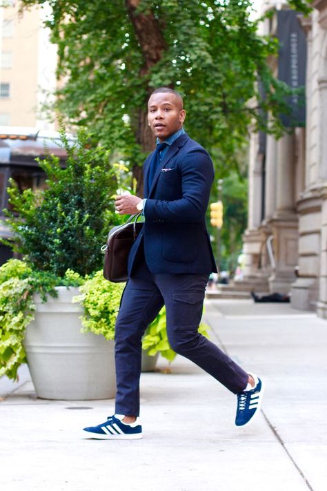 Sneakers With A Suit: The New Norm of Men’s Business Style – MANNER Adidas Gazelle Outfit Men, Blue Sneakers Outfit, Gazelle Outfit, Business Sneakers, Adidas Gazelle Outfit, Looks Adidas, Suits And Sneakers, Sneakers Outfit Men, Navy Blue Sneakers