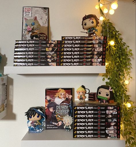 my manga/funko pop demon slayer display :) Demon Slayer Bookshelf, Demon Slayer Manga Shelf, Demon Slayer Bedroom Ideas, Funko Pops Aesthetic, Demon Slayer Room Decor, Demon Slayer Bedroom, Demon Slayer Room, Demon Slayer Funko Pop, Manga Haul