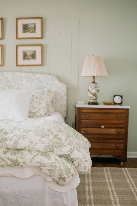 Bohemian Paint Colors Bedroom, Quiet Moments Benjamin Moore Bedroom, Hollingsworth Green Benjamin Moore, Benjamin Moore Hollingsworth Green, Pale Green Bedroom, Hollingsworth Green, Bedroom Organization Tips, Bedroom Fixtures, Light Green Bedrooms