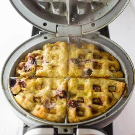 Easy 30 Minute Meals, Blueberry Waffles Recipe, The Cozy Cook, Moms Recipes, Cozy Cook, Ww Breakfast, Keto Chaffles, Waffle Iron Recipes, Banana Waffles