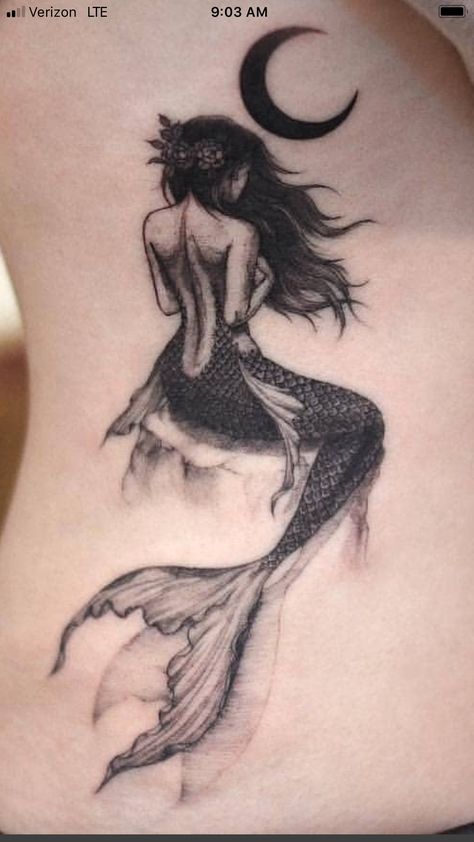 Siren Tattoo Goddesses, Vintage Mermaid Tattoo, Tattoo Fairy, Gotik Tattoo, Font Tato, Tattoo Mermaid, Siren Tattoo, Tato Tradisional, Mermaid Vintage