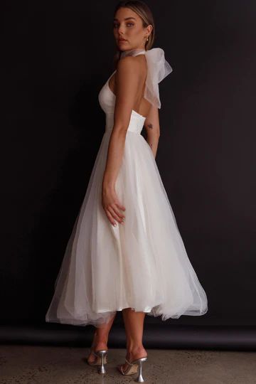 Ankle Length Wedding Dress Vintage, Tulle Midi Wedding Dress, Bride Midi Dress, Ivory Midi Dress, White Tulle Dress, Midi Wedding Dress, Paper Rings, Gowns Elegant, Brides Dress