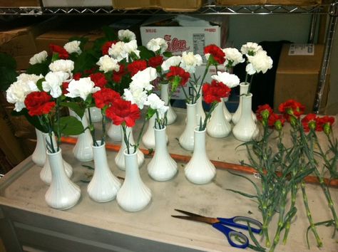 Carnations for our "Italian Restaurant" themed luncheon! Italian Decorations, Teacher Luncheon Ideas, Dinner Table Diy, Italian Party Decorations, Italian Dinner Party Decorations, Italian Baby Showers, Teacher Appreciation Lunch, Italian Themed Parties, Couples Dinner