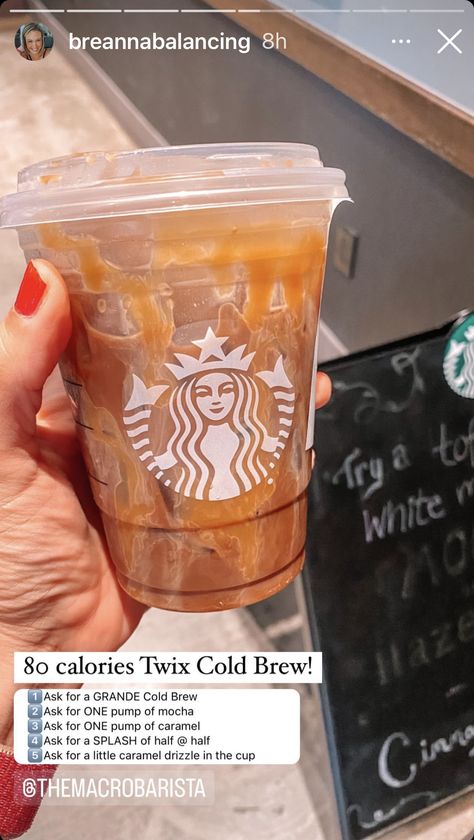 Starbucks Drink Orders To Try, Twix Starbucks Drink, Low Sugar Starbucks Drinks, Low Calorie Starbucks Drinks, Healthy Coffee Drinks, Coffee Orders, Starbucks Hacks, Cold Starbucks Drinks, Coffee Recipes Starbucks