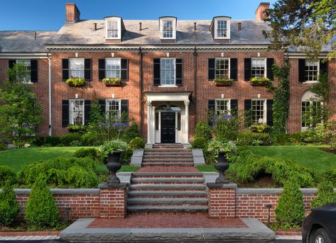 Entries Ideas, Colonial Brick House, Red Brick Colonial, Brick Colonial House, Entrance Steps, Colony House, Brick Colonial, Colonial House Exteriors, Front Landscape