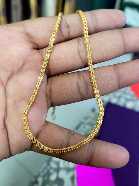 Baby Chains Gold, Kaner Dul, Chain Designs Gold, Mens Gold Chain Necklace, Fake Injury, 22k Gold Chain, 22k Gold Earrings, Cutwork Blouse, Couple Design