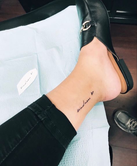 Charming Tattoo, Quote Tattoos Placement, Charm Tattoo, Small Tattoos With Meaning, Small Tattoos Simple, Dainty Tattoos, Subtle Tattoos, Piercings And Tattoos, Trendy Tattoos