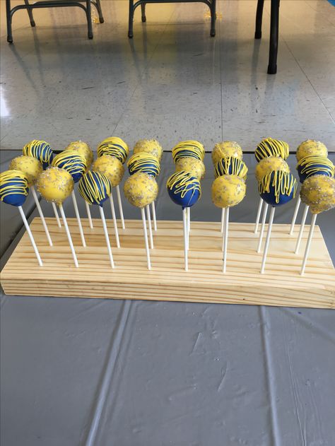 Ffa Dance Themes, Ffa Banquet Ideas Decorations, Ffa Cookies, Ffa Banquet Decorations, Ffa Decorations, Ffa Scrapbook Ideas, Ffa Banquet Ideas, Ffa Scrapbook, Agriculture Education Classroom