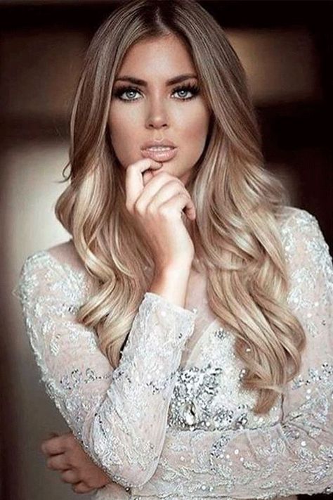 Super Long Length Wavy 100% Human Hair Capless Wig 24 Inches Tmavý Blond, Dark Blonde Hair Color, Blond Balayage, Cool Blonde Hair, Dark Blonde Hair, Ombré Hair, Brown Blonde Hair, Long Blonde, Dark Blonde