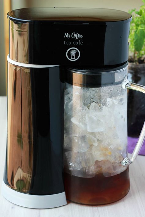 Sparkling Sweet Tea With Mr Coffee Sweet Tea Recipe, Sweet Tea Recipes, Iced Tea Maker, Recipe For Summer, Coffee Stations, Mr Coffee, Home Coffee Stations, Tea Cafe, Tea Maker