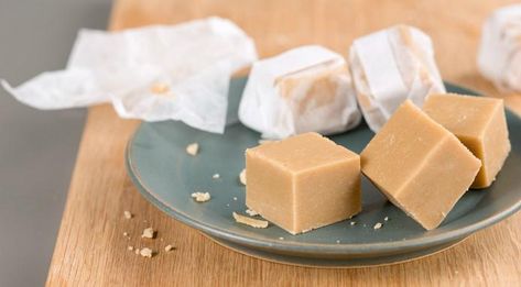 Cream Fudge Recipe, Cream Fudge, Soft Peanut Butter Cookies, Peanut Butter Fudge Recipe, Peanut Butter Balls Recipe, Peanut Butter Fudge Easy, Best Peanut Butter Cookies, Classic Peanut Butter Cookies, Chewy Peanut Butter Cookies