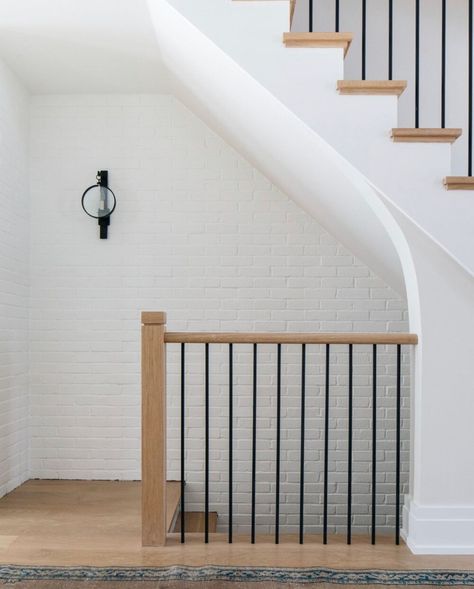 that natural white oak handrail, what a beauty by @katemarkerinteriors Stairway Upgrade, Cape Cod Renovation, Oak Handrail, Open Trap, Kate Marker Interiors, Iron Staircase, Stair Parts, Entrance Foyer, Dark Walls