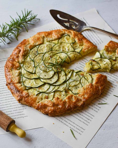 Zucchini and Ricotta Galette - Brunch & Batter Gallete Recipe, Ricotta Galette, Zucchini And Ricotta, Dinner Ideas Vegetarian, Zucchini Tart, Sliced Zucchini, Farmers Market Recipes, Healthy Vegetarian Dinner, Tarte Fine