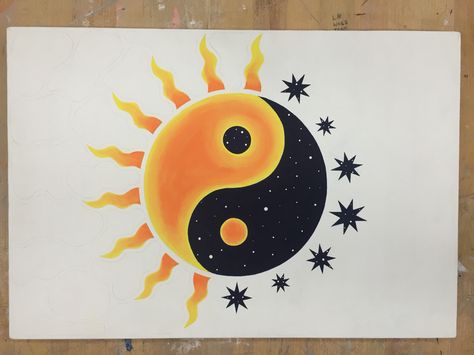 Ying Yang Painting Ideas, Yin And Yang Painting Ideas, Easy Sun And Moon Painting, Yin Yang Painting Canvases, Sun Painting Ideas, Yin Yang Drawing, Simple Sun And Moon Painting, Yin And Yang Painting, Hippy Sketches