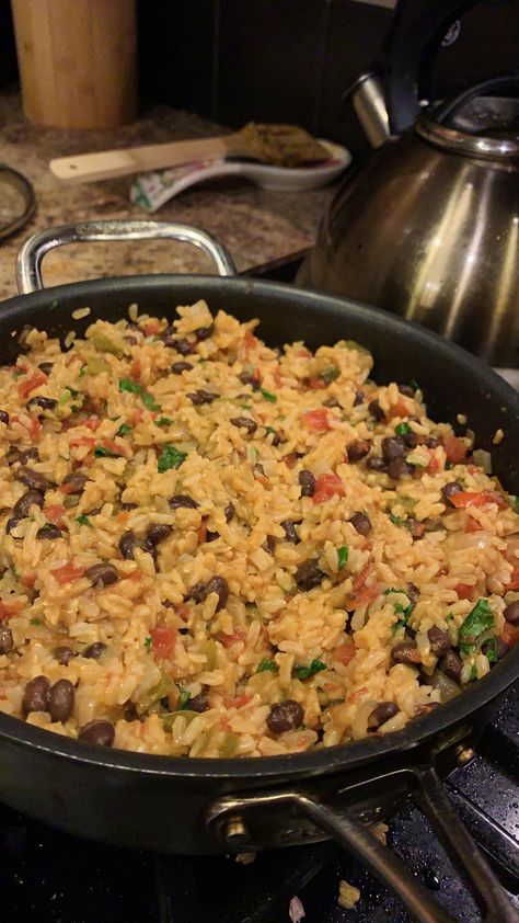 [Homemade] Brown rice & Beans #food #foods Rice And Beans Aesthetic, Brown Rice Aesthetic, Beans Aesthetic, Rice Beans, Rice And Beans, Cream Photos, Dessert Pictures, Dinner Wedding, Gluten Free Cooking