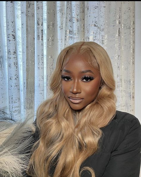 Blonde Hair On Dark Skin Black Women, Blonde Wig On Dark Skin Women, Blonde On Dark Skin Black Women, Ceo Moodboard, Ash Blonde Wig Black Women, Blonde For Dark Skin, Blonde Hair On Dark Skin, Dark Skin Blonde Hair, Blonde Hair Makeup