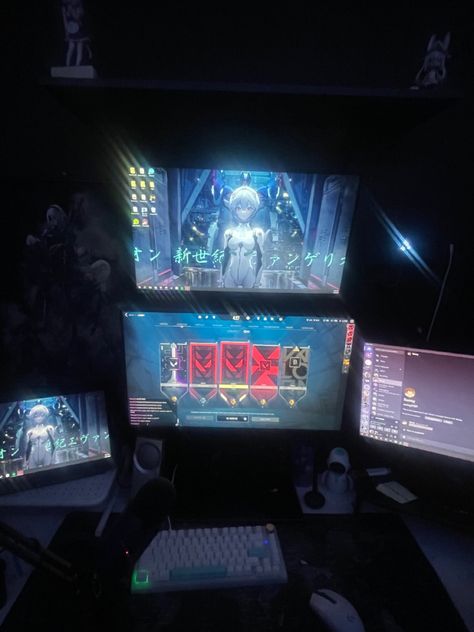 Cyberpunk Bedroom Decor, Cyberpunk Setup, Artist Setup, Cybr Grl, Cyberpunk Bedroom, Cyberpunk Room, Year 3000, Desk Tour, Setup Ideas