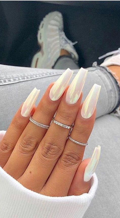 pinterest: peachesbitch Matte White Nails, White Acrylic Nails, White Nail Designs, Ballerina Nails, Winter Nail Designs, Winter Nail, Essie Nail, Jamberry Nails, Acrylic Nails Coffin