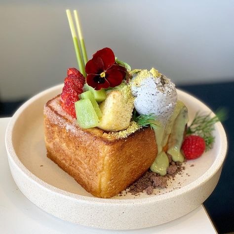 Japanese Honey Toast, Shibuya Honey Toast, Shibuya Toast, Ice Cream Pistachio, Matcha Custard, Cafe Banner, Pistachio Crumble, Sesame Ice Cream, Chocolate Soil