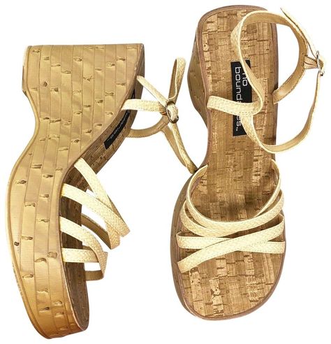 Sandals Platform, Sandal Platform, Cork Wedge, Second Hand Stores, Music Is Life, Strappy Sandals, Brands Luxury, Vintage Finds, Boundaries