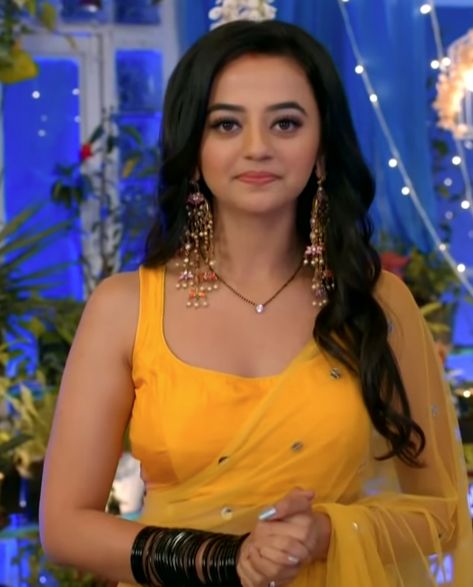 Riddhima Immj2 Dresses, Simple Saree Designs, Helly Shah, Fashion Model Photography, Teen Girl Dresses, Designer Saree Blouse Patterns, Kurti Designs Party Wear, Beautiful Dress Designs, Trendy Sarees