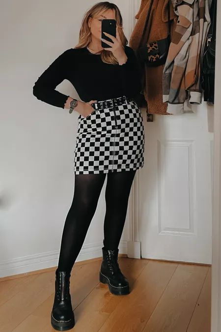 Plus Size Glam Rock Outfit, Alt Style Women, Checkered Clothing, Grunge Outfits Edgy Plus Size, Metal Outfits Women, Mid Size Alternative Fashion, Midsize Alt Fashion, Plus Size Edgy Outfits, Alternative Fashion Skirts