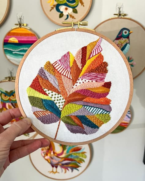 bloomandfloss | The happiest pineapple 🍍 Loved stitching this so much, I think I’ll make another. (SOLD) #pineapple #pineappleart #embroiderywork… | Instagram Embroidery Abstract Art, Abstract Embroidery Designs Inspiration, Embroidery Abstract Pattern, Abstract Embroidery Patterns, Abstract Embroidery Designs, Modern Embroidery Ideas, Finish Embroidery, Macrame Embroidery, Embroidery Abstract