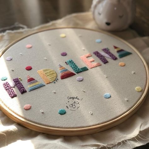 Embroidery Lessons, Washi Tape Diy, Simple Embroidery Designs, Embroidery Videos, Crochet Purse Patterns, Creative Embroidery, Simple Embroidery, Hand Embroidery Art, Hand Embroidery Design