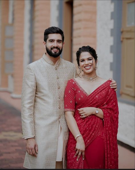 Couple Outfits Wedding Indian, Maroon Couple Outfits Wedding, Sarees For Wedding Brides, Indian Christian Wedding Saree, Reception Bride And Groom Outfit, Engagement Outfits Indian Couple Saree, Saree Reception Look For Bride, Engagement Dress For Couple Indian, Engagement Dress Ideas Indian