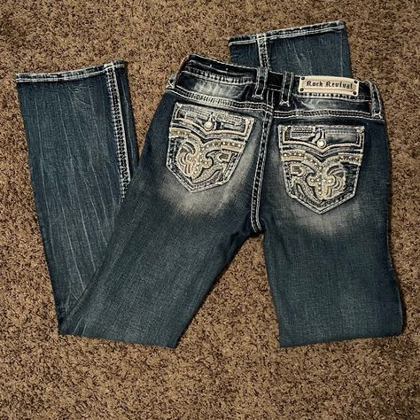 Rock Revival Ferry Easy Boot. Size 25, Regular Length. Brand New! Just Too Short For Me! Boot Cut Pants Outfit, Mexican Jeans, Sinful Clothing, Rock Revival Jeans Women, Buckle Jeans, Pants Y2k, Dream Jeans, High Waisted Flare Jeans, 2000s Fashion Outfits