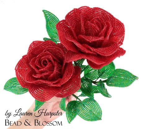 French Beading, Beaded Rose, Beaded Flowers Patterns, Seed Bead Flowers, French Beaded Flowers, Rose Tutorial, Christmas Wreaths To Make, Beading Techniques, Wedding Tattoos