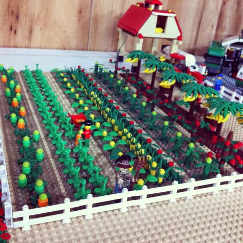 Lego Farm with Vege patch Lego Garden Ideas, Lego Town Ideas, Lego Challenges For Kids, Lego Garden, Lego Trees, Vege Patch, Lego Farm, Challenges For Kids, Lego Hacks