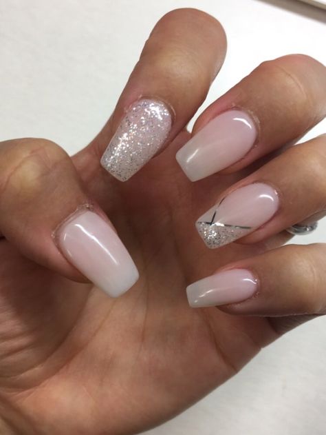 Nails ready for engagement photos 💅🏼 #neutral #wedding #engagementnails #sparkles #ribbon Acrylic Nails For Engagement Pictures, Nail Designs For Engagement, Engagement Gel Nails, Engagement Shoot Nails, Engagement Photo Nails Ideas, Engagement Picture Nails, Nails For Engagement Pictures, Engagement Photo Nails, Engagement Nail