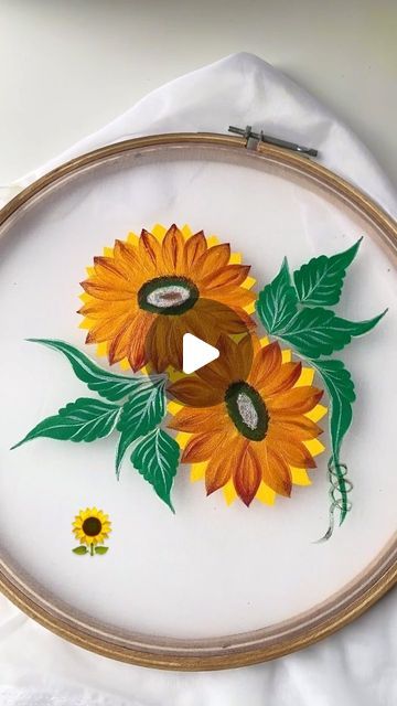 Fabric Colour Painting, Bird Watercolor Art, Saree Painting Designs, Painting Flowers Tutorial, Basic Painting, Fabric Painting Techniques, Fabric Painting On Clothes, Dress Painting, Fabric Paint Designs