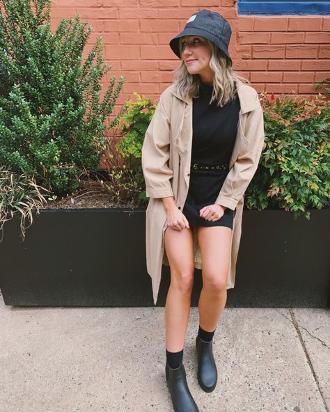 Rainy Day Outfit, Day Outfit, Clothing Ideas, Rainy Day, T Shirt Dress, Tshirt Dress, Outfit Of The Day, Bucket Hat, Influencer