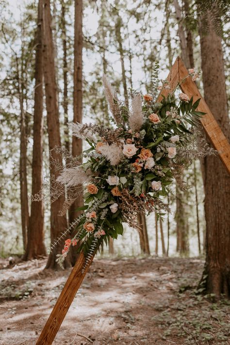 Boho Arbor, Triangle Arbor, Greenery Vase, Dried Fern, July Events, Hand Tied Bouquet, Gettin Hitched, Flower Care, Head Table