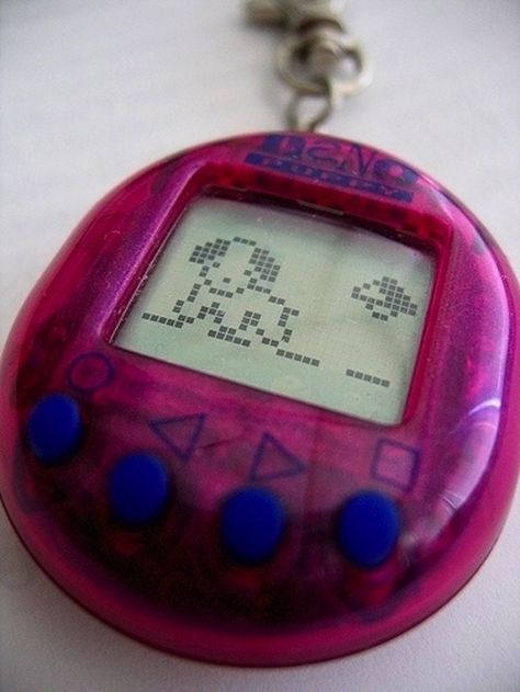 I preferred Tamagotchis, but nano pets were fun too. And I remember this jingle for sure "nano nano here with a nano nano..." 90s Toys For Girls, 90s Memes, Giga Pet, 90s Memories, 90s Girl, 90s Toys, 90s Childhood, 90s Nostalgia, Polly Pocket