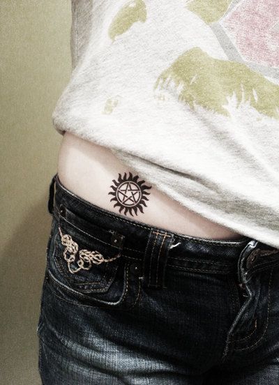 Hey, I found this really awesome Etsy listing at https://www.etsy.com/listing/164188898/supernatural-pentagram-temporary-tattoo Supernatural Anti Possession Tattoo, Supernatural Pentagram, Anti Possession Tattoo, Fandom Tattoos, Mother Tattoos For Children, Tattoo Hip, 2 Tattoo, Supernatural Tattoo, Tattoos For Kids