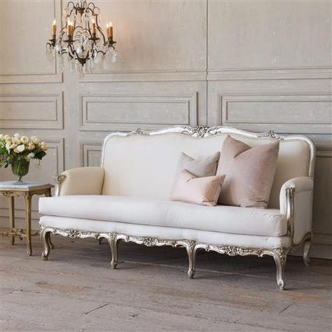 Vintage Daybed, Muebles Shabby Chic, Carved Sofa, Rustic Living Room Furniture, French Sofa, French Country Furniture, Luxury Room, Multipurpose Furniture, French Style Furniture