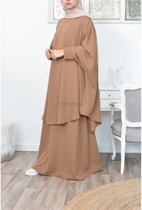 Abaya Dress Design, Burqa Design, Simple Abaya Designs, Abaya Styles, Simple Abaya, Muslim Women Clothing, Fashion Abaya, Islamic Fashion Dresses, Moslem Fashion