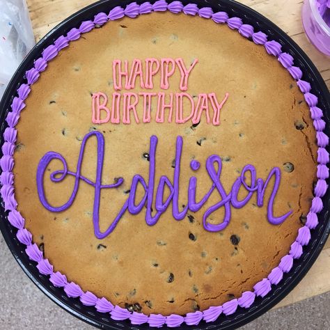 Simple purple cookie cake with fancy lettering Purple Cookie Cake, Cute Cookie Cake Designs Birthday, Birthday Cookie Cake Designs, Cookie Cake Decorating Ideas Birthdays, Simple Cookie Cake Designs, Cute Cookie Cake Designs, Decorated Cookie Cake, Cookie Cake Decorating Ideas, Cakes For Teenagers